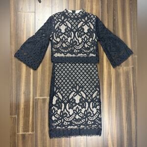 Ivy City Co Black Lace Long Sleeve Dress